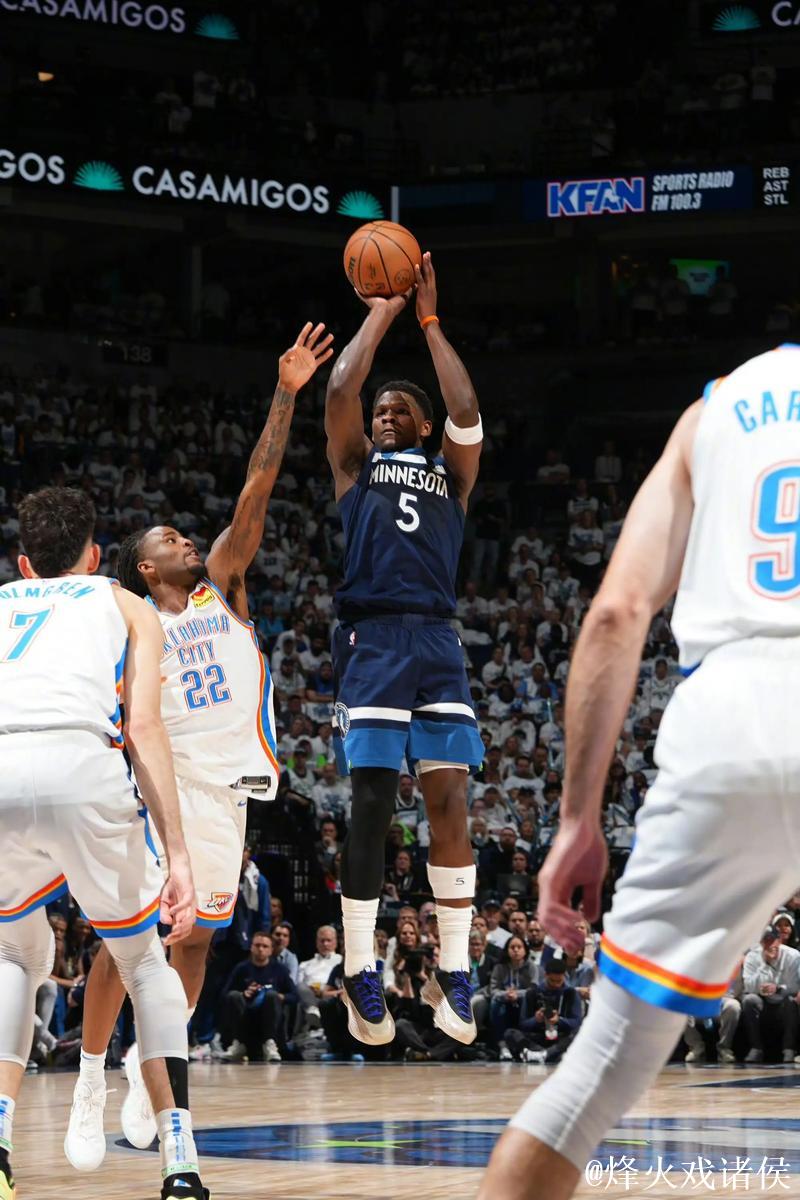 乔治首战砍23分爱德华兹贡献16分 76人惜败森林狼 乔治首战砍23分爱德华兹贡献16分 76人惜败森林狼